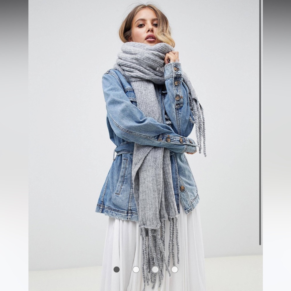 Free People GRAY Jaden Ribbed Fringe Blanket Scarf